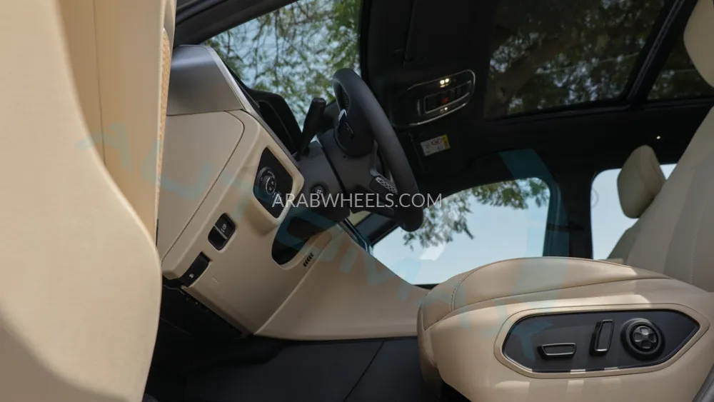 جيب جراند شيروكي 2024 for Sale in وادي الدواسر Image-7