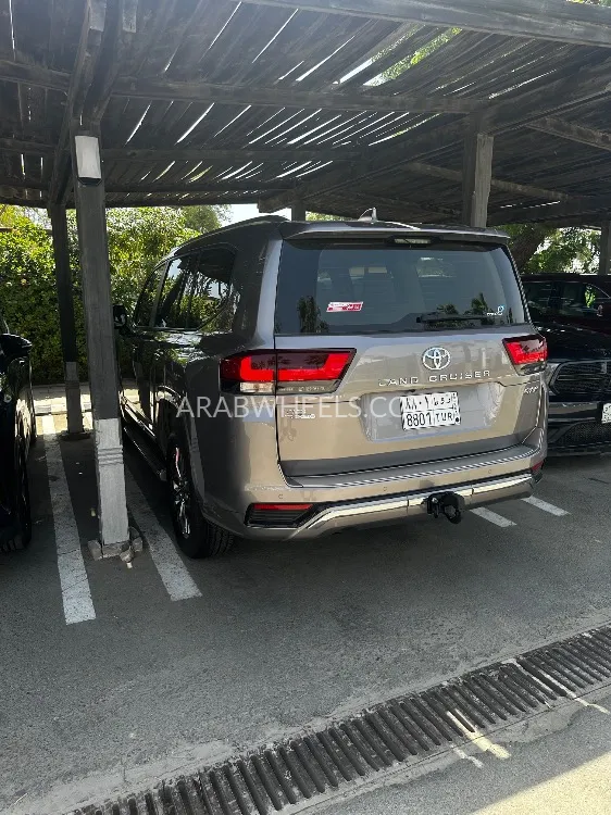 تويوتا لاند كروزر 2025 for Sale in جدة Image-3
