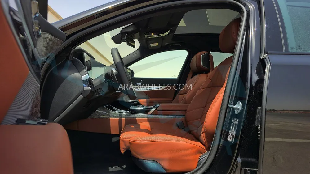 بي ام دبليو الفئة السابعة 2025 for Sale in وادي الدواسر Image-7