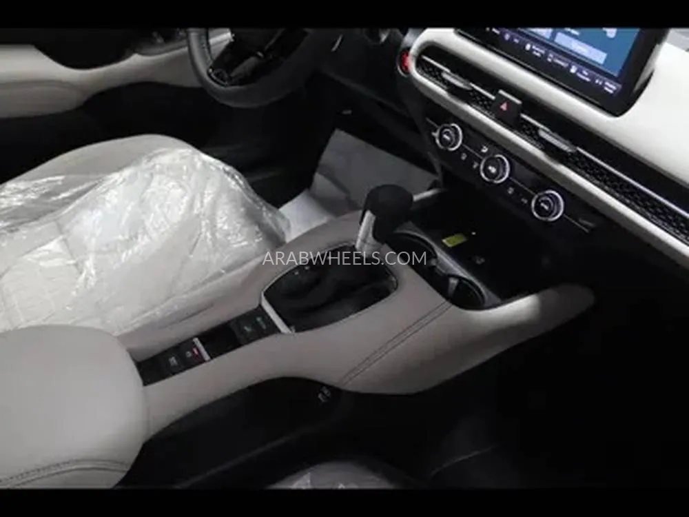 هوندا ZR-V 2024 for Sale in الدمام Image-9