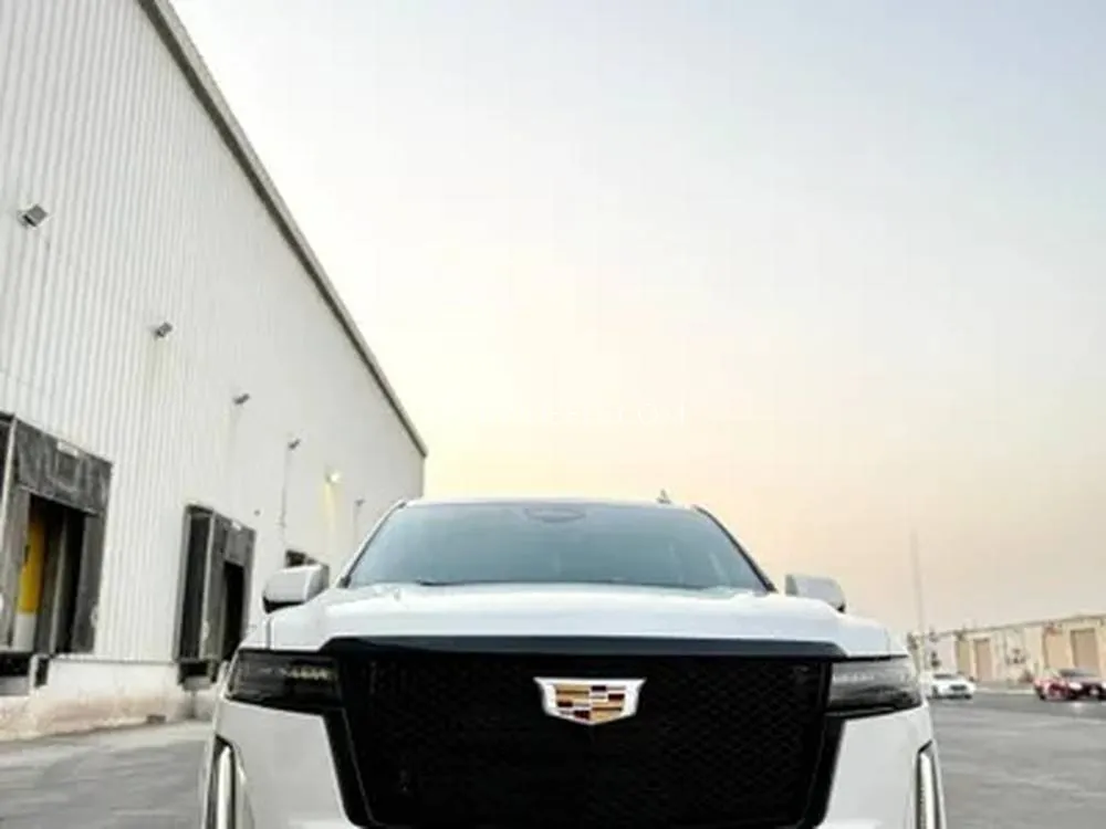 كاديلاك إسكاليد 2024 for Sale in الدمام Image-2