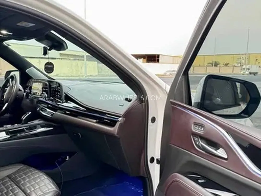 كاديلاك إسكاليد 2024 for Sale in الدمام Image-8
