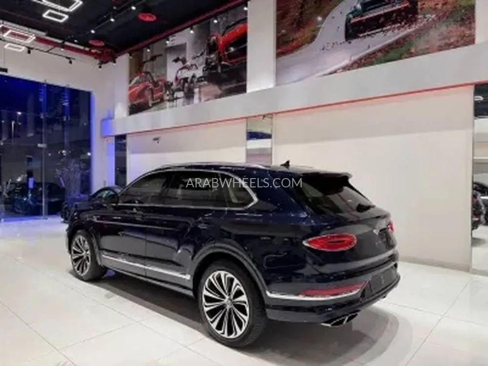 بنتلي بنتايجا 2023 for Sale in الرياض Image-4