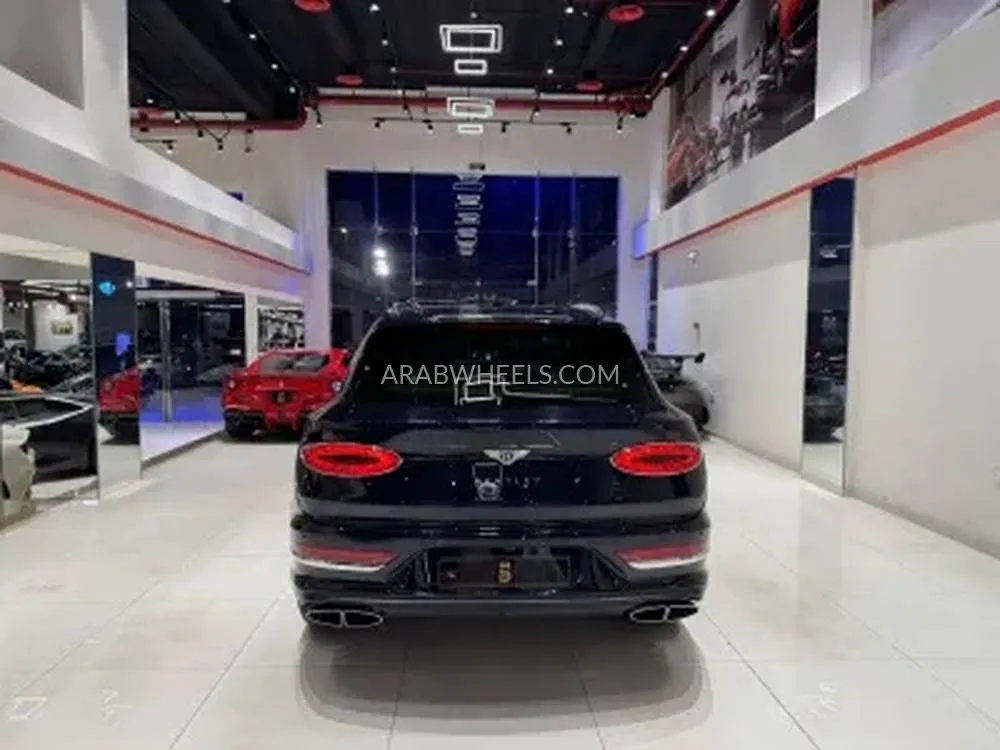 بنتلي بنتايجا 2023 for Sale in الرياض Image-5