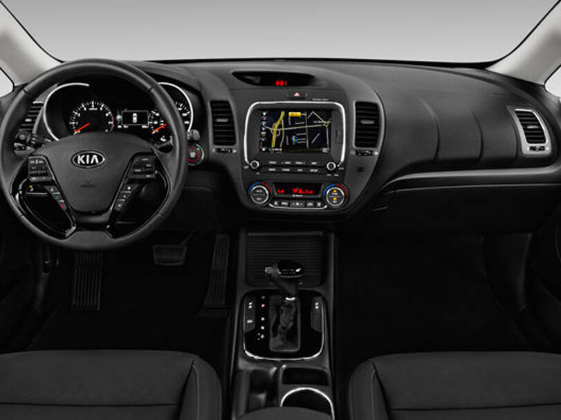 Kia Forte 1st Generation Interior 