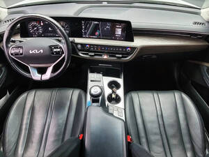 Kia K8 Interior 