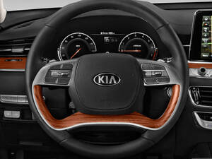 Kia K900 Interior 