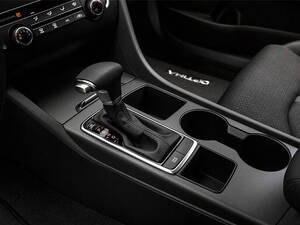 كيا أوبتيما الداخلية 