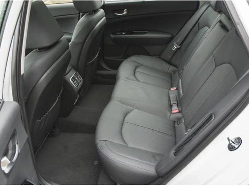 كيا أوبتيما Interior 