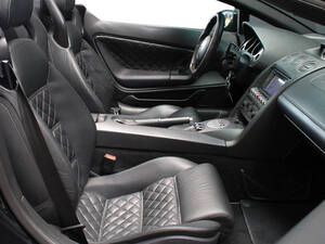 لامبورغيني جالاردو الداخلية 