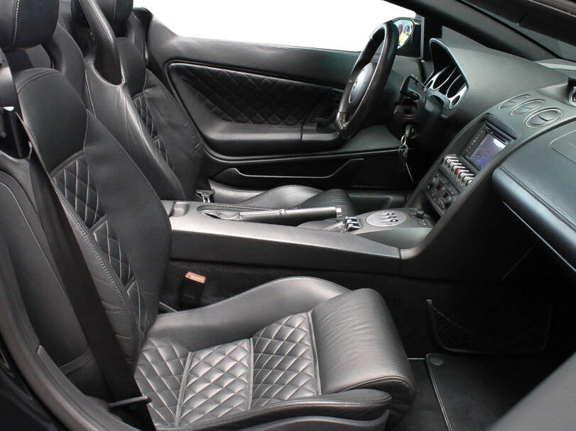 لامبورغيني جالاردو Interior 