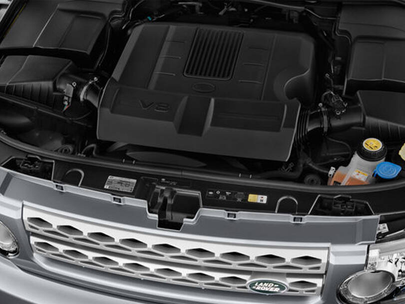 Land Rover LR4 Exterior 