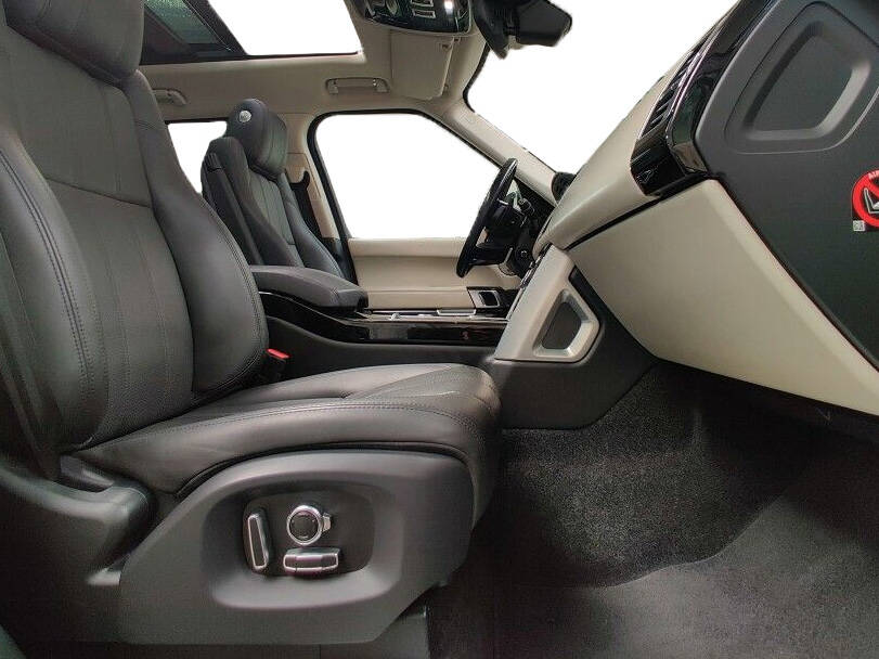 لاند روفر رينج روفر Interior 