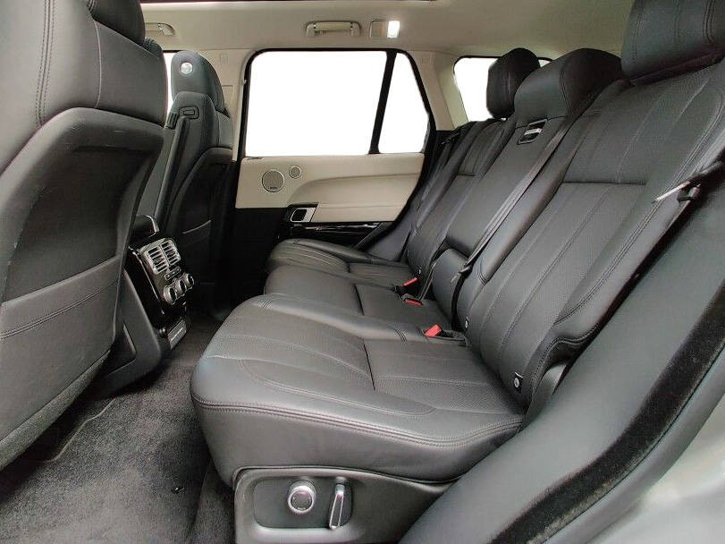 لاند روفر رينج روفر Interior 