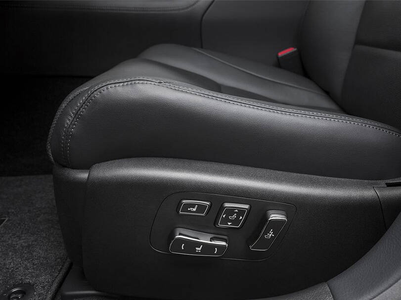 Lexus LS Interior 