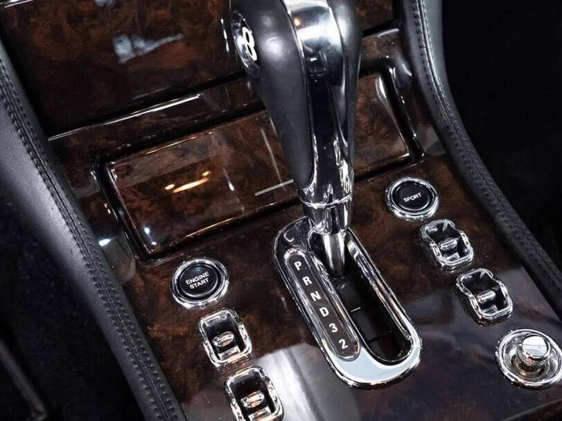 بنتلي أرناج Interior 