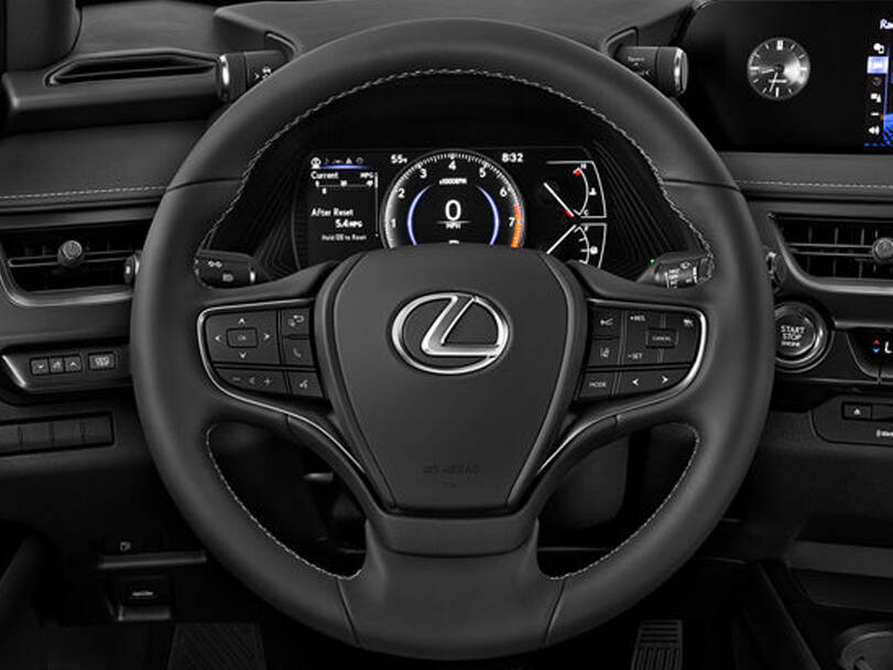 لكزس يو إكس 2025 Interior 