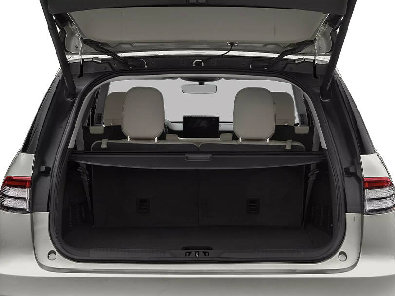 لينكولن أفياتور Interior 