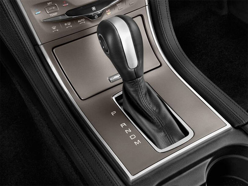 لينكون إم كيه إكس الجيل الأول (U388) Interior 