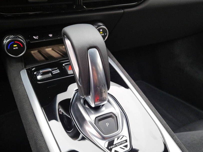 Lotus Emira 2025 Interior 