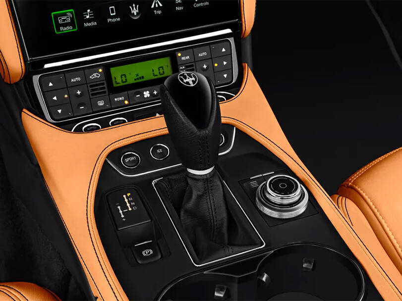 مازيراتي جرانكابريو Interior 
