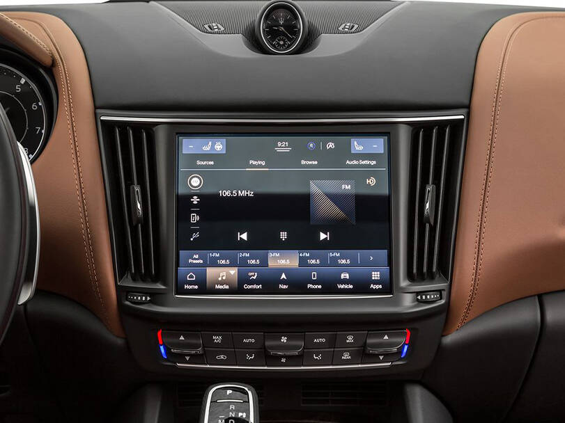 مازيراتي ليڤانتي Interior 