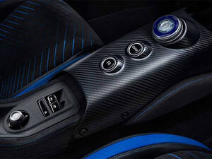 مازيراتي MC20 الداخلية 