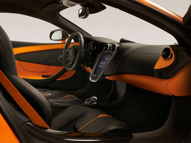 ماكلارين ٥٧٠ إس Interior 