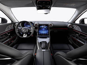 مرسيديس بنز إيه إم جي جي تي الداخلية 