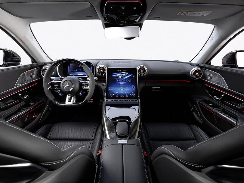 مرسيدس بنز إيه إم جي جي تي Interior 