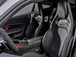 مرسيديس بنز إيه إم جي جي تي الداخلية 