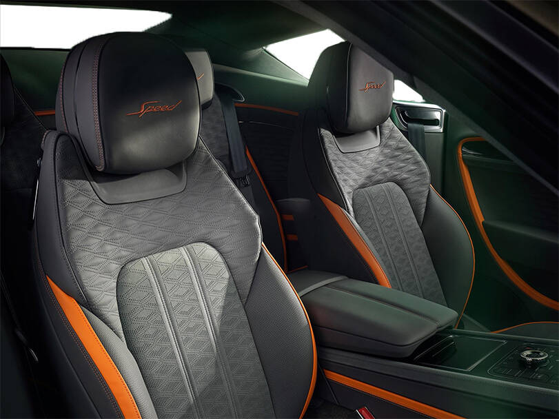 بنتلي كونتيننتال جي تي سي 2025 Interior 