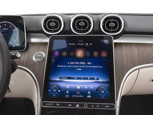 مرسيديس بنز C كلاس الداخلية 