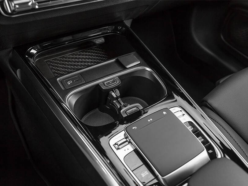 Mercedes Benz GLB Class 2025 Interior 