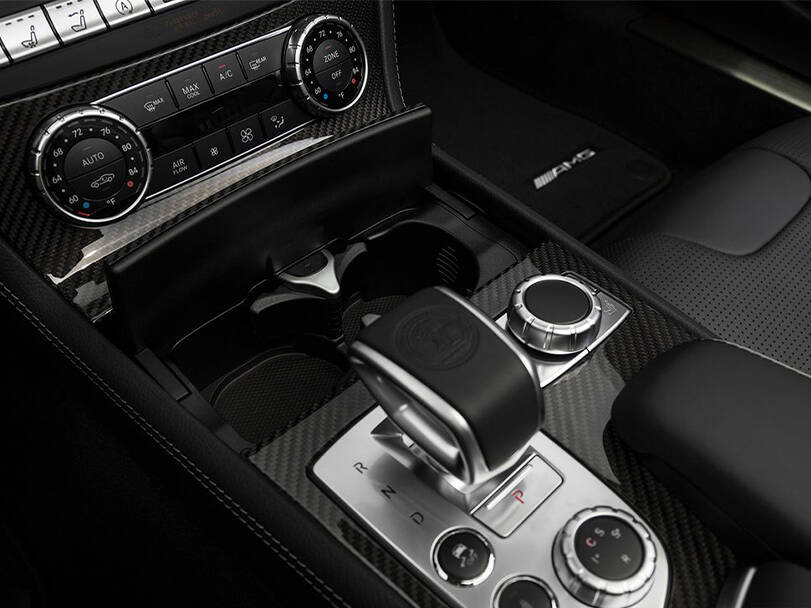 مرسيدس بنز إس إل كلاس Interior 