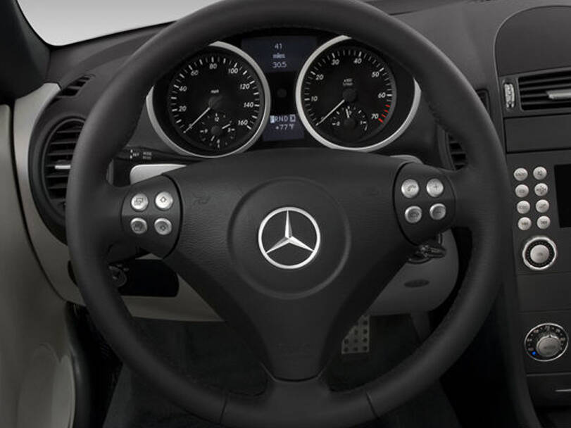Mercedes Benz SLK Class 2nd (R171) Generation Interior 