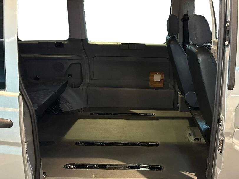 مرسيديس بنز فيانو Interior 