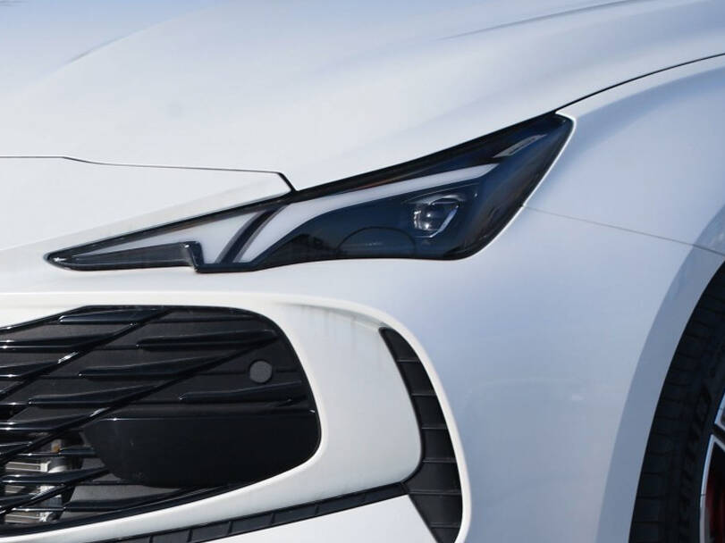 إم جي 7 الجيل الأول الخارجية 