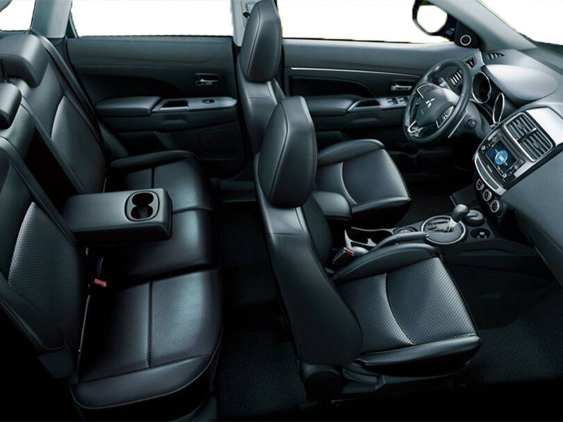 ميتسوبيشي إيه إس إكس Interior 