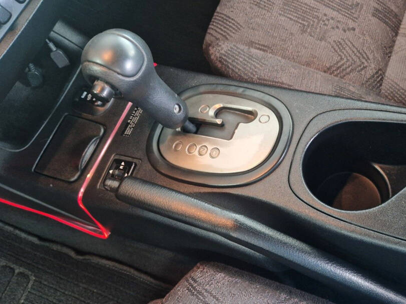 ميتسوبيشي إكليبس الجيل الثالث Interior 