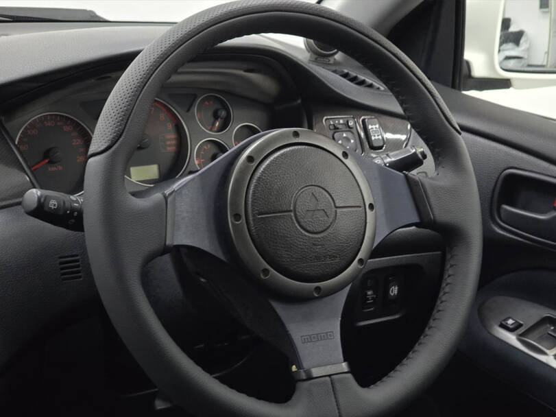 ميتسوبيشي لانسر إيفوليوشن الجيل التاسع Interior 