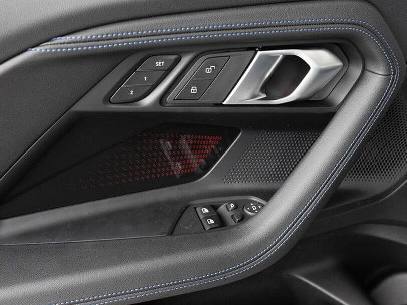 بي ام دبليو ٢ سيريز 2025 Interior 