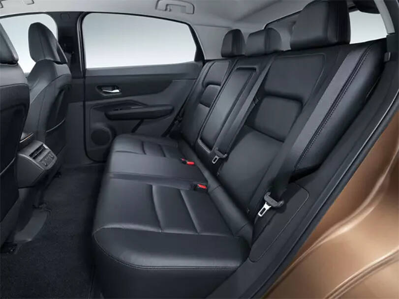 نيسان آريا 2025 Interior 