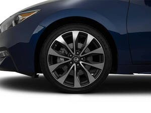 نيسان ماكسيما الخارجية 