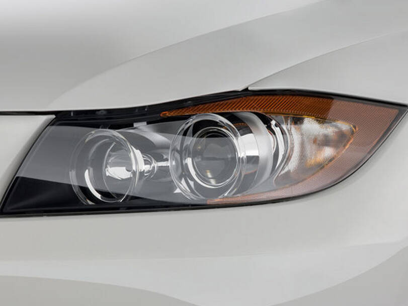 بي ام دبليو ٣ سيريز الجيل الخامس (E90) Exterior 