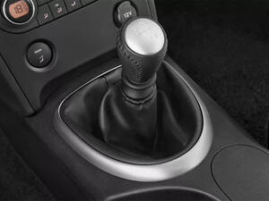 نيسان قاشقاي الداخلية 