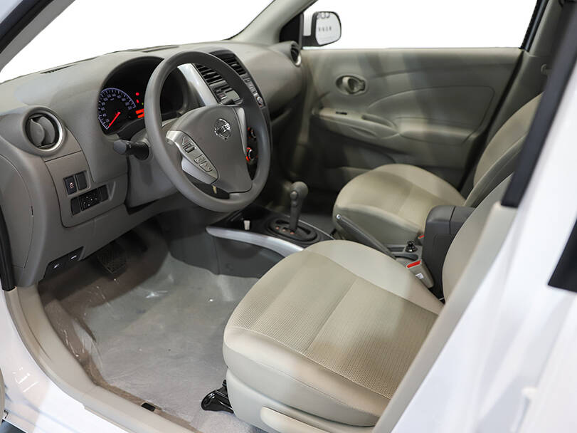 نيسان صني ن17 Interior 