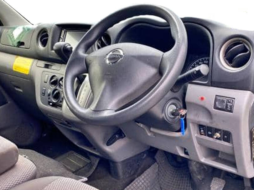نيسان أورفان 2025 Interior 