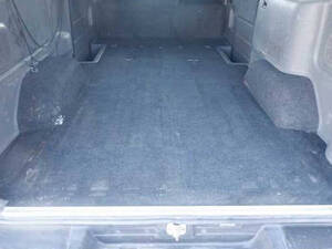 Nissan Urvan Exterior 