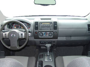 نيسان إكس تيرا الداخلية 